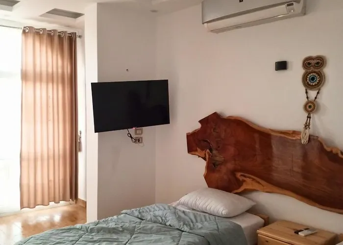 Nounzy's 4 Apartment *